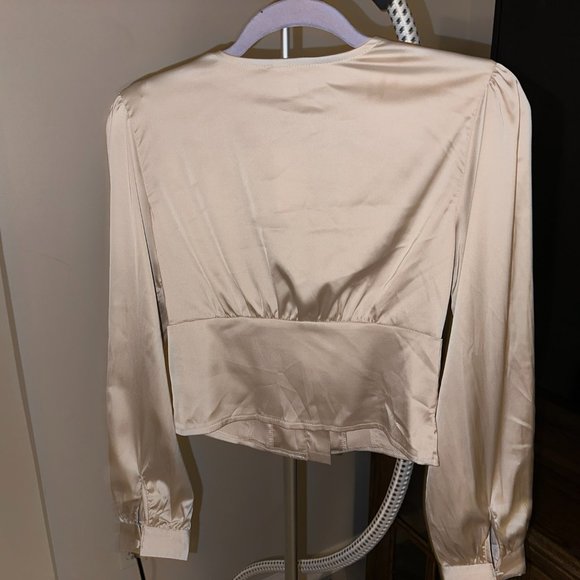 Satin Blouse. Medium. NWT. - Picture 3 of 4